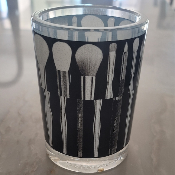 Acrylic makeup brushe holder - Picture 3 of 3